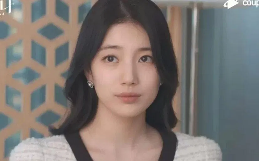 Netizen Hàn Quốc mỉa mai dân Trung xem lậu phim. (Ảnh: Internet)