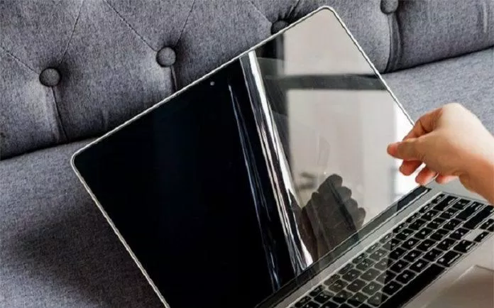 Tấm dán bảo vệ màn hình laptop (Ảnh: Internet) Tấm dán bảo vệ màn hình laptop (Ảnh: Internet)