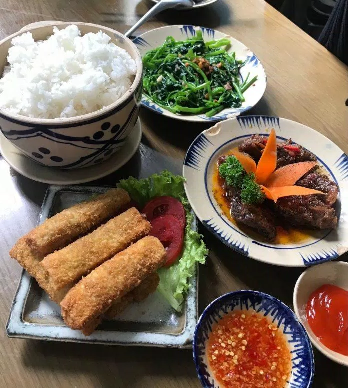 Cơm nhà Chuồn Chuồn Kim. (Ảnh: Internet)