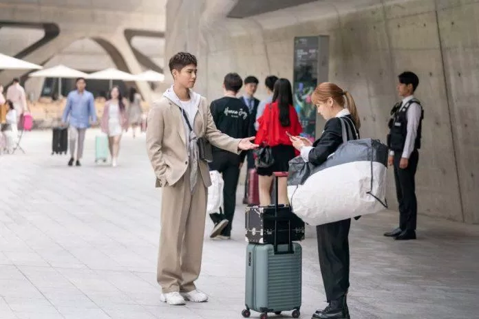 Park Bo Gum trong phim Record of Youth (Ảnh: Internet)