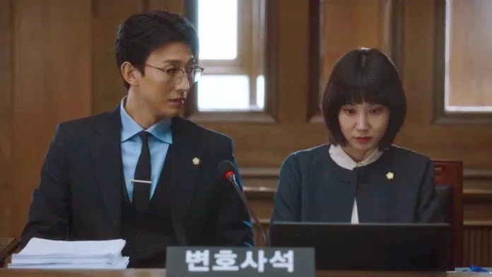 review-nu-luat-su-ky-la-woo-young-woo-1-696x392.jpg