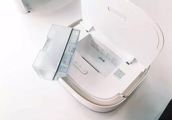 Hộp chứa rác của robot có thể tháo ra dễ dàng (Ảnh: Internet) Hộp chứa rác của robot có thể tháo ra dễ dàng (Ảnh: Internet)