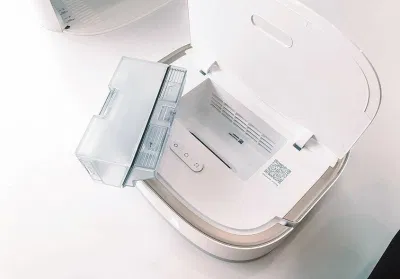 Hộp chứa rác của robot có thể tháo ra dễ dàng (Ảnh: Internet) Hộp chứa rác của robot có thể tháo ra dễ dàng (Ảnh: Internet)