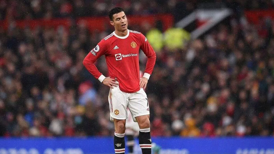 Ronaldo vẫn liên tục tỏa sáng nhưng một mình anh không thể vực dậy cả đội bóng đang khủng hoảng (Ảnh: Internet). Ronaldo vẫn liên tục tỏa sáng nhưng một mình anh không thể vực dậy cả đội bóng đang khủng hoảng (Ảnh: Internet).