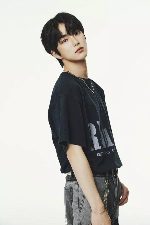 Seunghan - thành viên SM Rookies 2022 (Ảnh: Internet)