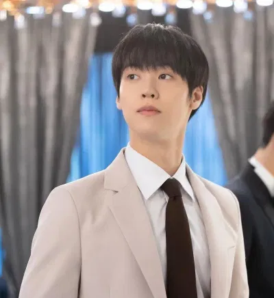 "Sh**ting Stars" - Lee Seunghyub N.Flying (Ảnh: Internet)