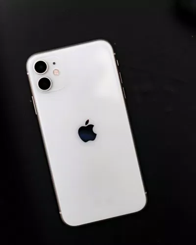 iPhone 11 (Ảnh: Internet).