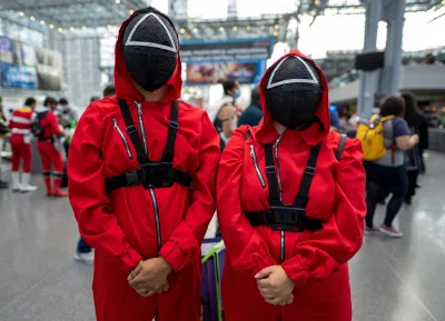 Những bộ trang phục trong phim được người người nhà nhà trên toàn thế giới cosplay. Nguồn: internet