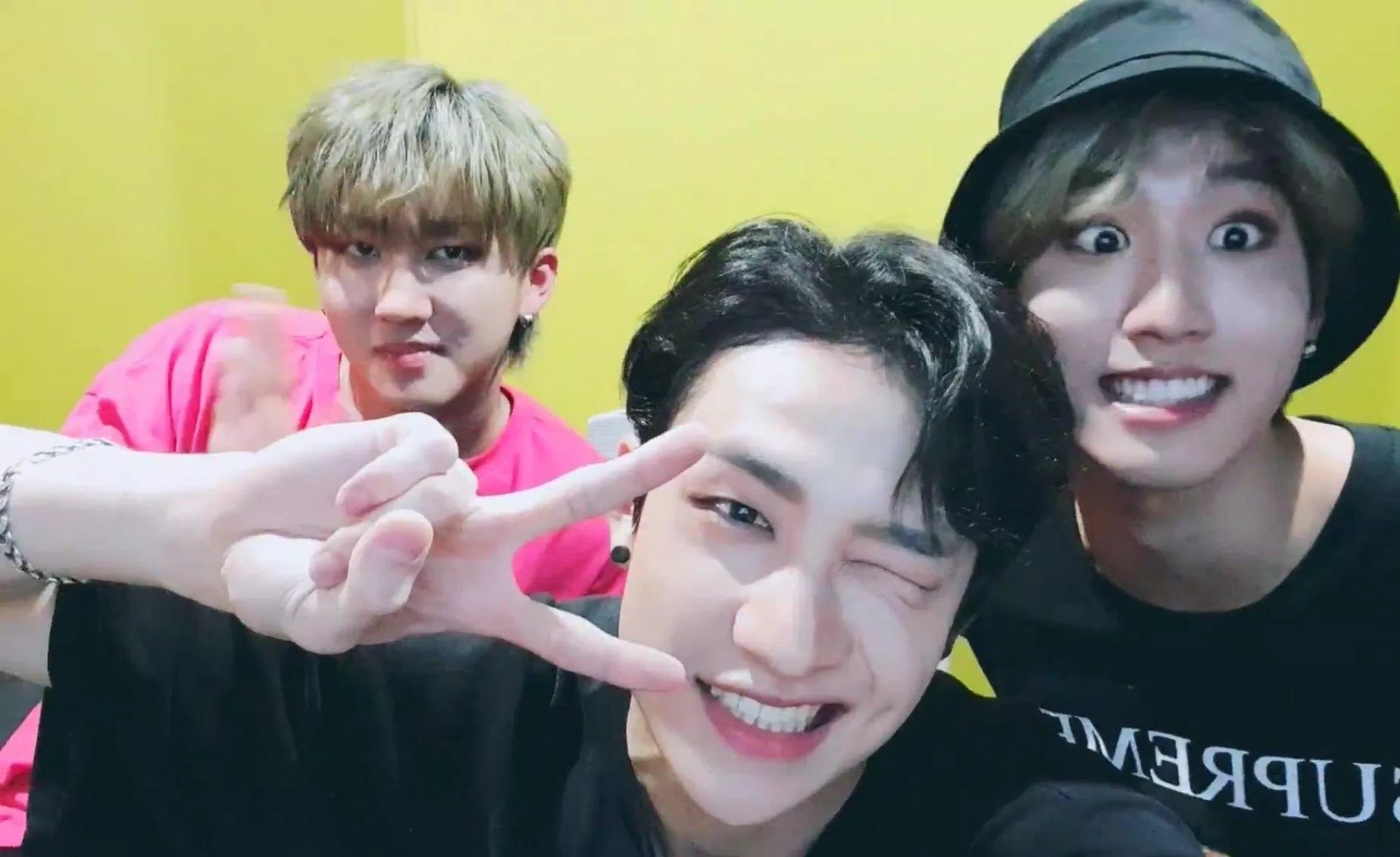 3RACHA với bộ ba team producer của Stray Kids gồm Bang Chan, ChangBin và Han. (Nguồn ảnh: Internet)