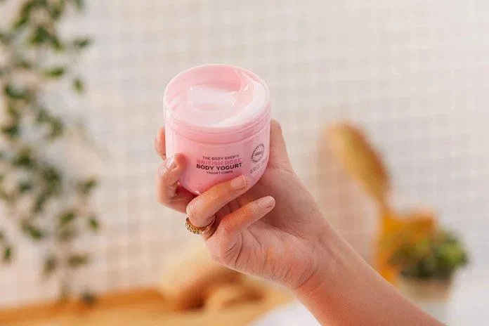 Sữa chua dưỡng thể British Rose Body Yogurt (ảnh: internet)