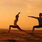 Ngày càng có nhiều người tập luyện yoga vì những lợi ích cho sức khỏe (Ảnh: Internet)