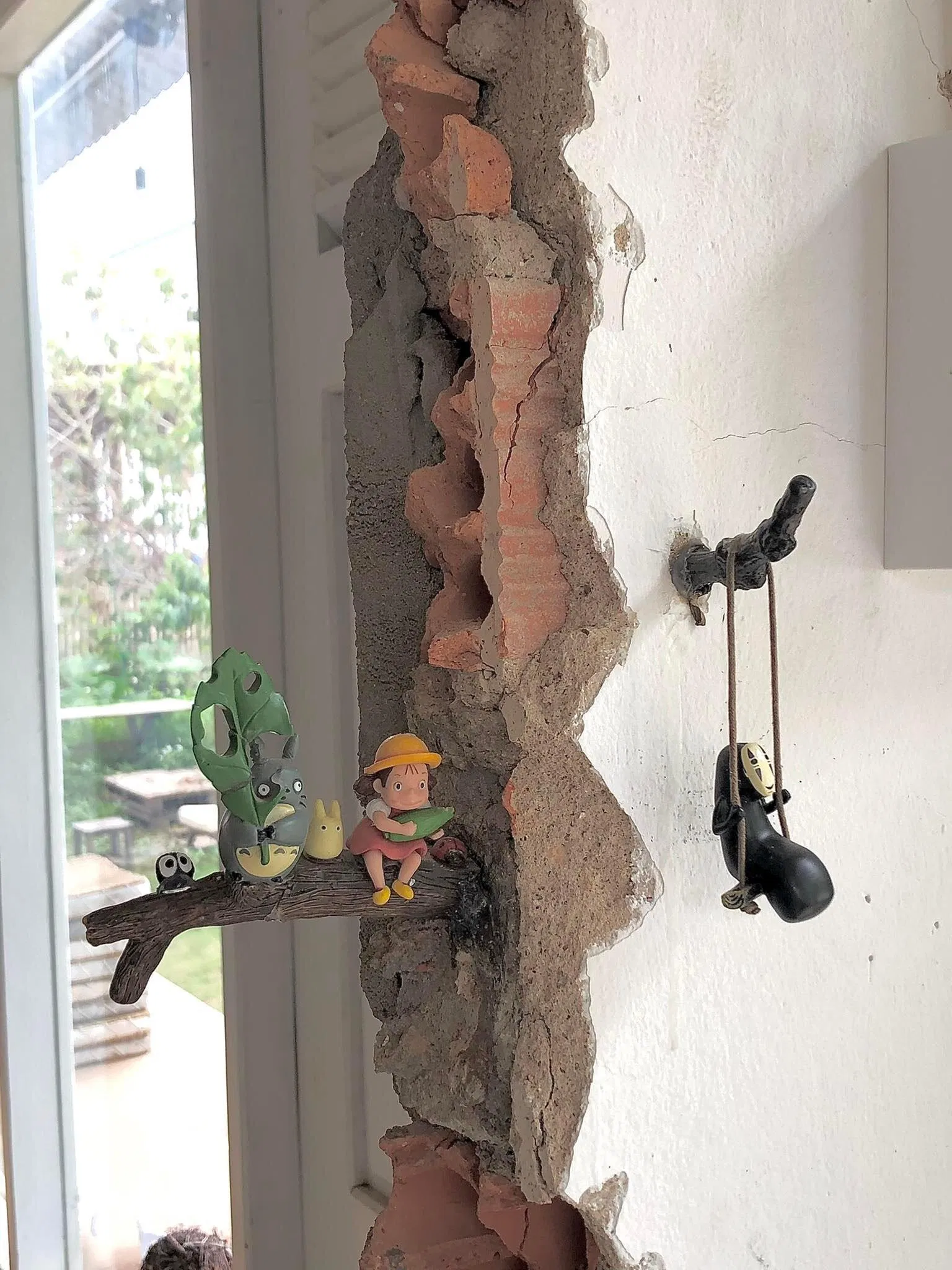 Quán sử dụng mô hình của phim Ghibli. (Nguồn ảnh: BlogAnChoi).