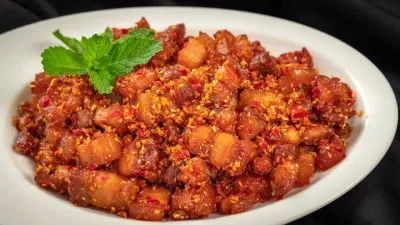 Thịt rang sả ớt thơm ngon, hấp dẫn