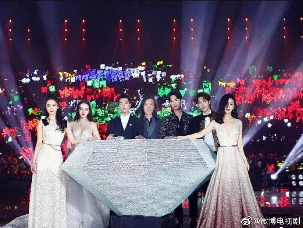 Hình ảnh đắt giá 10 năm có 1 của Cbiz khi tập hợp các lưu lượng hàng đầu (nguồn: internet)