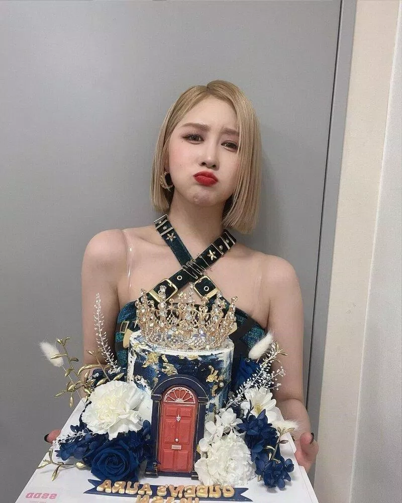 Tóc ngắn nhuộm vàng cá tính của Da Young (Ảnh: Internet) Tóc ngắn nhuộm vàng cá tính của Da Young (Ảnh: Internet)