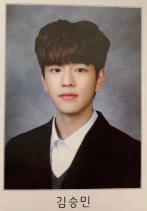 Ảnh tốt nghiệp của Seungmin | Internet