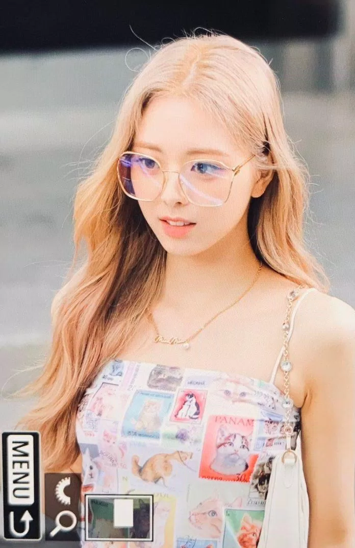 Dường như Yuna không cần phải làm gì cũng có thể bắt được những pose dáng xịn (Ảnh: Internet)