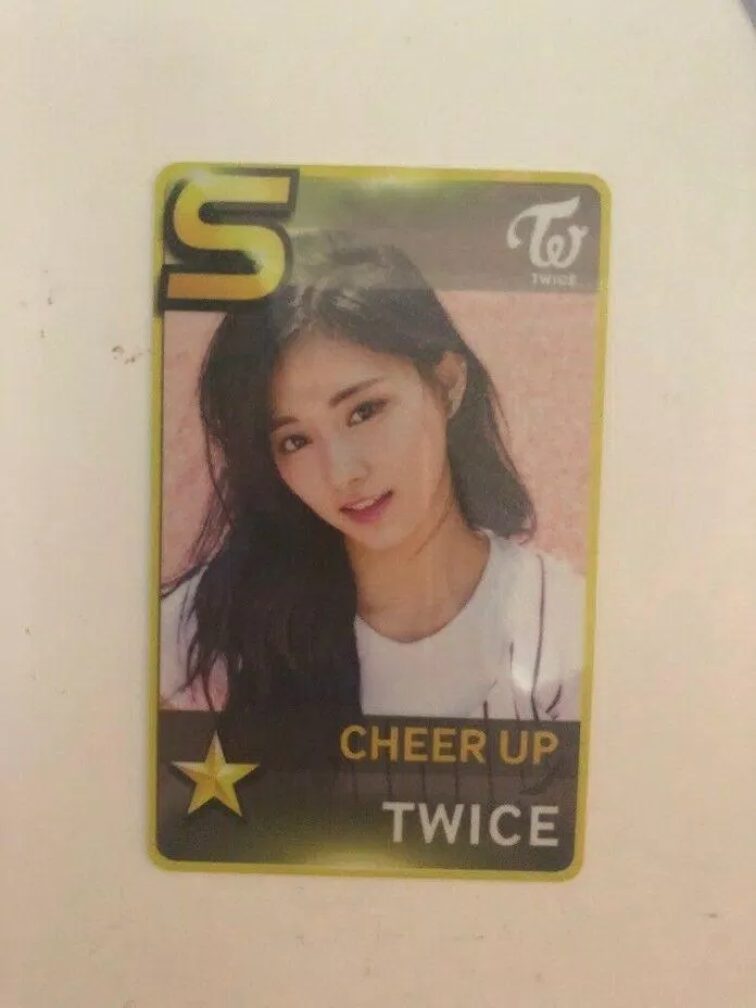 TWICE Tzuyu (Ảnh: Internet)