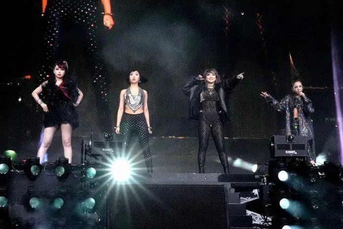 2NE1 trình diễn tại lễ hội âm nhạc Coachella 2022 (Nguồn: Internet)