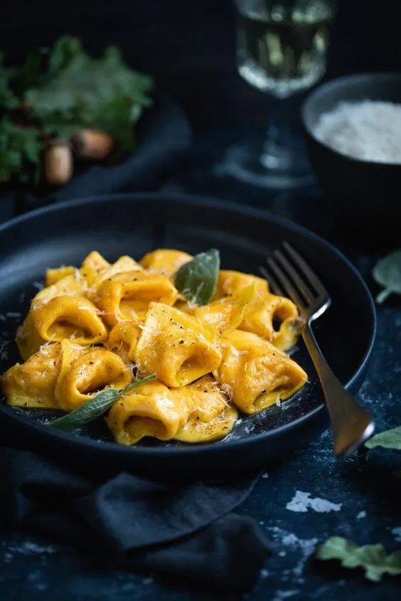 Tortelli di zucca - món bánh lạ miệng nhưng rất nổi tiếng với khách du lịch tại Ý. (Nguồn ảnh: Internet) Tortelli di zucca - món bánh lạ miệng nhưng rất nổi tiếng với khách du lịch tại Ý. (Nguồn ảnh: Internet)
