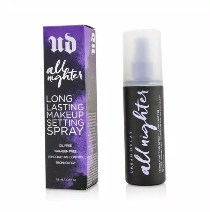 Xịt khóa trang điểm Urban Decay All Nighter Setting Spray (Nguồn: Internet).