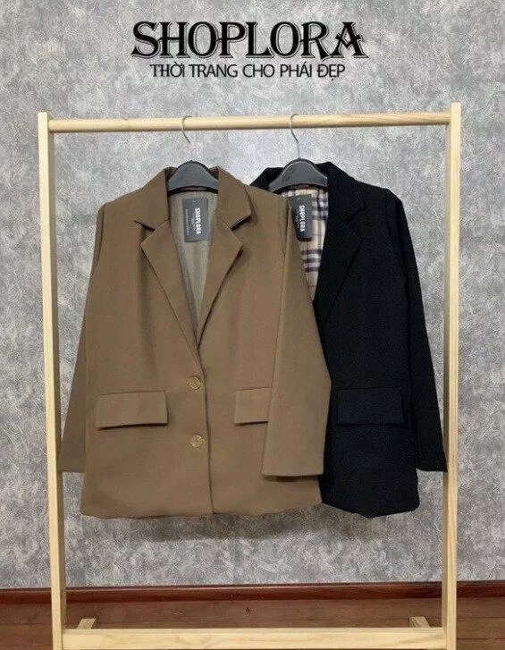 Áo blazer nữ của ShopLora (Nguồn: Internet) Áo blazer nữ của ShopLora (Nguồn: Internet)