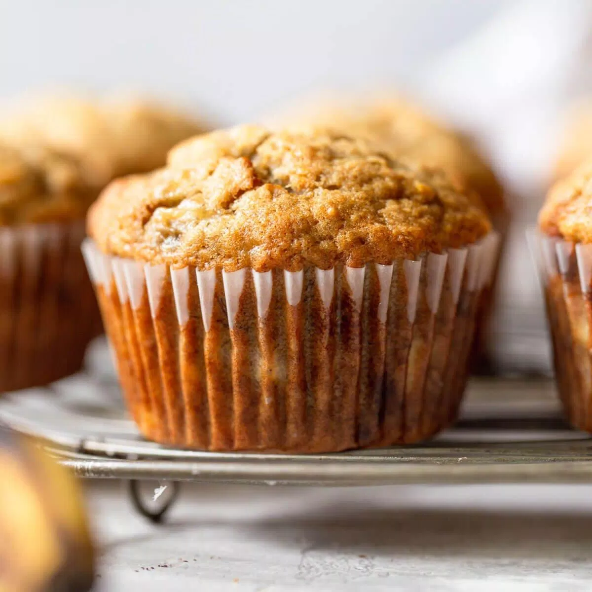 Muffin chuối thơm đậm vị chuối, ngọt tự nhiên và không ngán. (Nguồn: Internet).