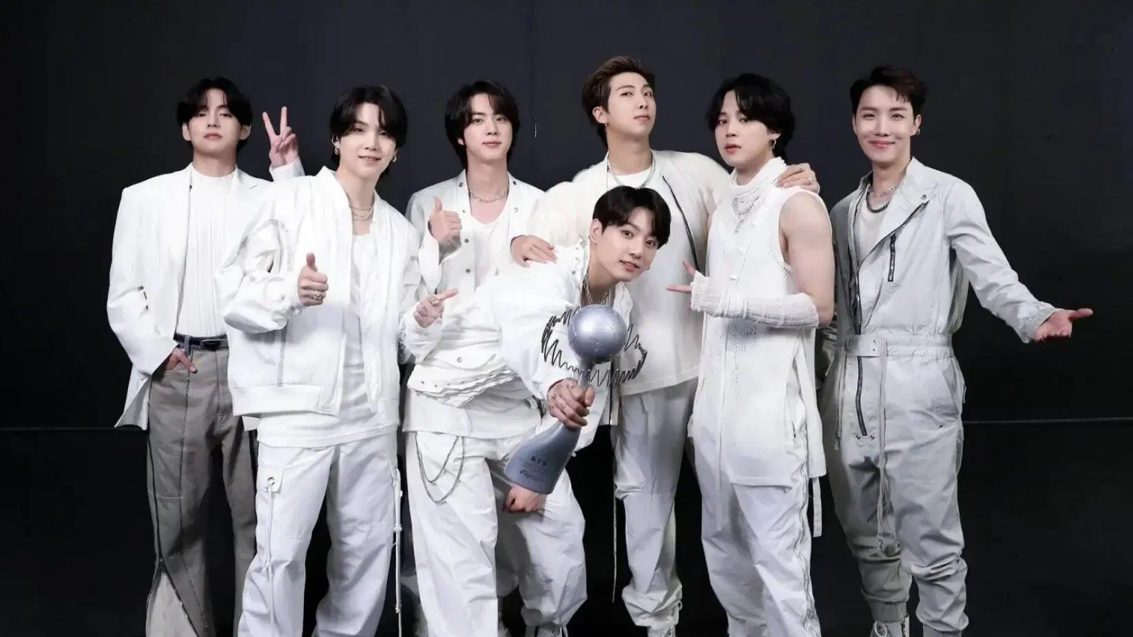 BTS (Ảnh: Internet)
