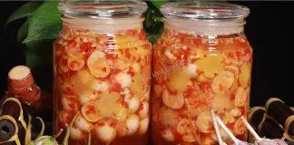 Cà pháo ngâm chua ngọt.