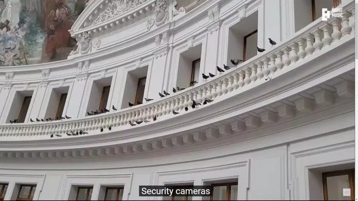 Camera an ninh trong định nghĩa của RM (Nguồn: YouTube BangtanTV)