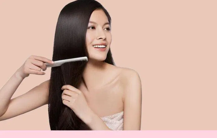 Hãy chải tóc và tạo kiểu khi tóc đã gần khô và còn hơi ẩm(Nguồn: Internet)