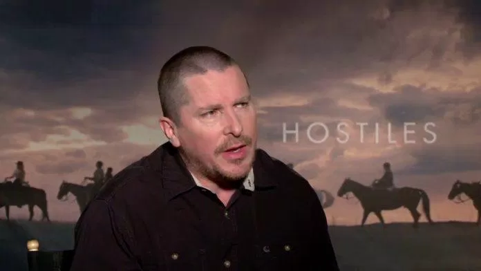 Christian Bale đã phải tăng cân và cạo trọc đầu cho vai diễn trong phim Hostiles.  (Hình: Internet)