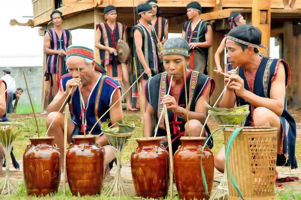 Rượu cần Nho Quan - món không thể thiếu trong lễ hội của dân tộc Mường. (Nguồn ảnh: Internet)
