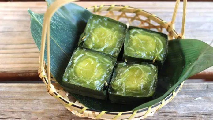 Bánh su sê (bánh phu thê) hấp dẫn du khách bởi hương vị độc đáo - Ảnh: internet