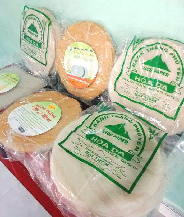 Bánh tráng Hoà Đa nướng ăn giòn thơm, nhúng thì không bị dính - Ảnh: internet
