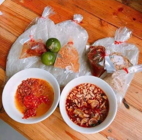 Bánh tráng me Tây Ninh (Nguồn: Internet)