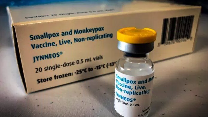 Vaccine JYNNEOS được dùng để ngừa bệnh đậu mùa ở người nhưng cũng có tác dụng đối với đậu mùa khỉ (Ảnh: Internet) Vaccine JYNNEOS được dùng để ngừa bệnh đậu mùa ở người nhưng cũng có tác dụng đối với đậu mùa khỉ (Ảnh: Internet)