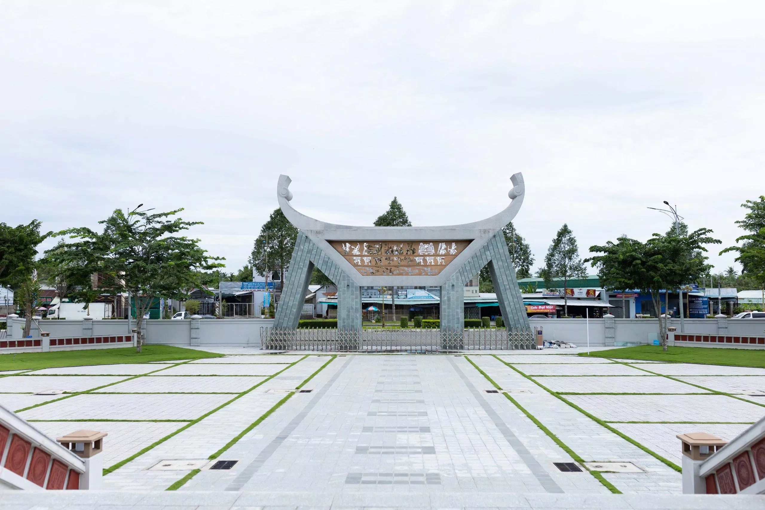 đasdĐền Hùng Cần Thơ (Nguồn: BlogAnChoi)