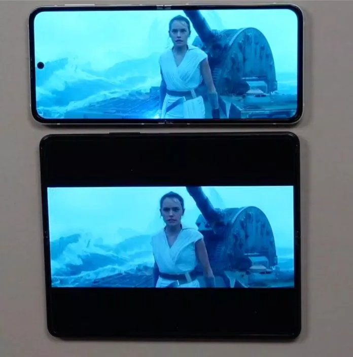 Sự khác nhau về khung hình khi xem video trên điện thoại màn hình gập và điện thoại bình thường (Ảnh: Internet).