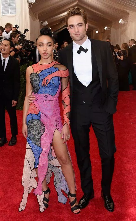 Met Gala 2015 có vẻ là nơi các người đẹp thoải mái sáng tạo - và cho ra đời những outfit độc lạ. (Nguồn: Internet).