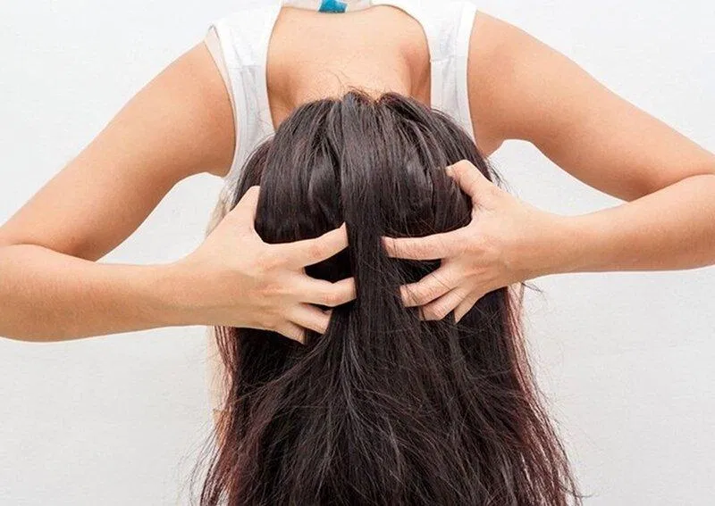Hãy để đầu "không sạch" trước khi nhuộm tóc(Nguồn: Internet)