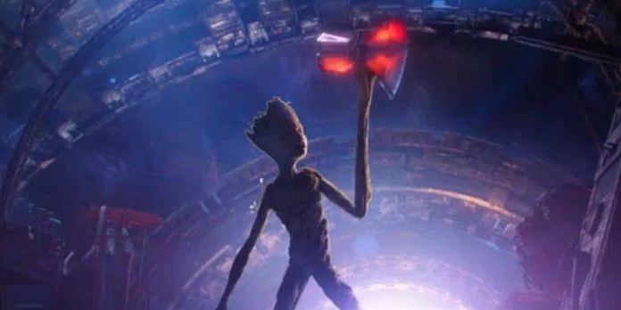 Groot lấy tay của mình làm cán cho Stormbreaker trong Avengers: Infinity War (Nguồn: Internet)