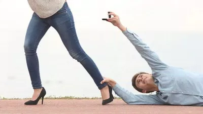 Một simp có thể khó chấp nhận việc bị từ chối tình cảm (Ảnh: Internet)