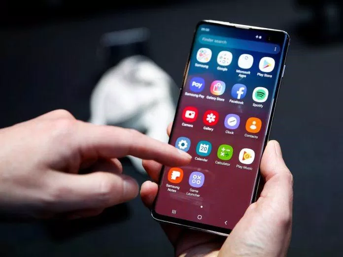 Các ứng dụng được cài sẵn trong điện thoại Samsung (Ảnh: Internet)