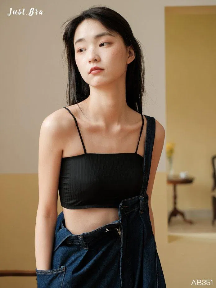 Just Bra là một hãng nội y giá rẻ dành cho người trẻ từ Hà Nội. Nguồn: internet