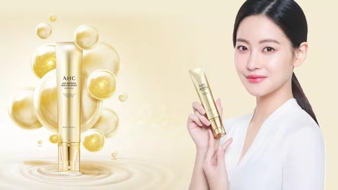 Kem dưỡng chống lão hóa AHC Age Defense Real Eye Cream For Face giúp ngăn ngừa và làm mờ các dấu hiệu lão hóa nhanh chóng (ảnh: internet)