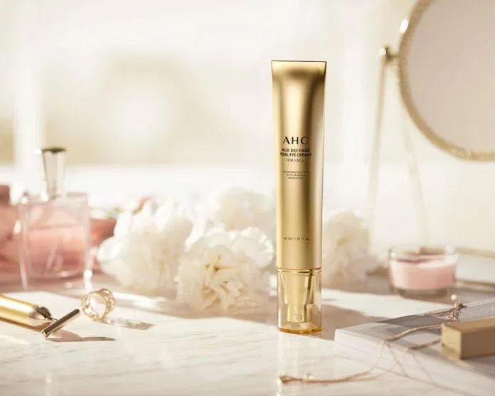 Kem dưỡng chống lão hóa AHC Age Defense Real Eye Cream For Face giúp đưỡng ẩm sâu và làm mờ các dấu hiệu lão hóa hiệu quả (ảnh: internet)