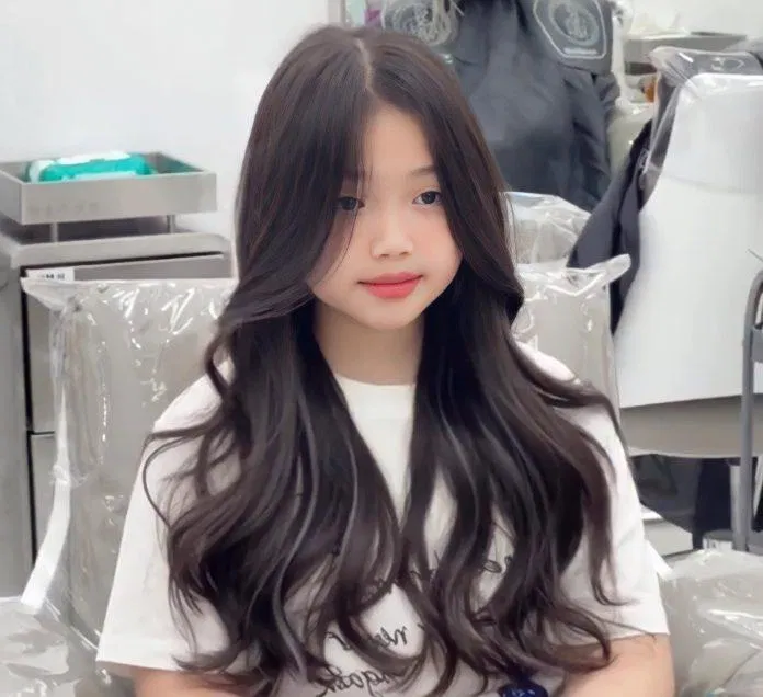 Kiểu layer uốn nhẹ kết hợp light sợi sáng (Nguồn: Internet)