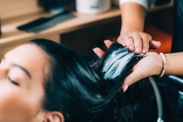 Luôn giữ cho mình một mái tóc sạch sẽ.