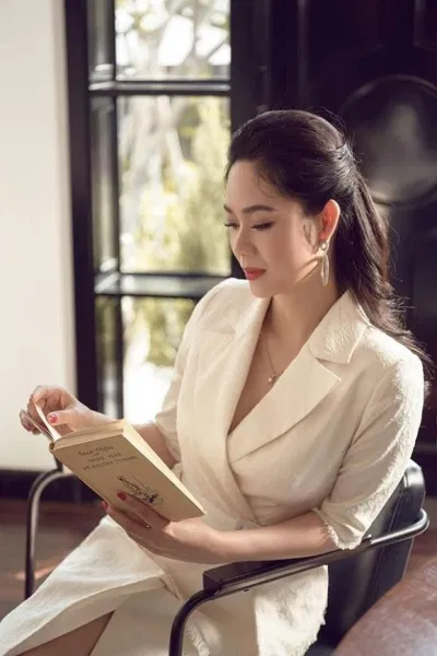 Mai Phương hiện tại đang là một cán bộ ngành hải quan